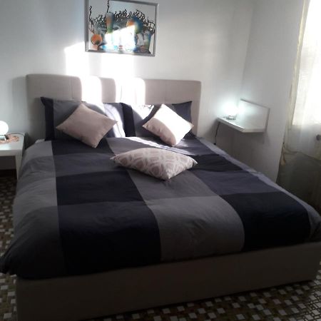 Casa Teresina - Corenno Plinio Lago Di Como Apartman Dervio Kültér fotó