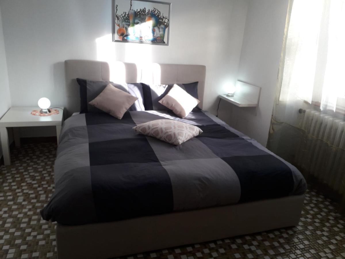 Casa Teresina - Corenno Plinio Lago Di Como Apartman Dervio Kültér fotó