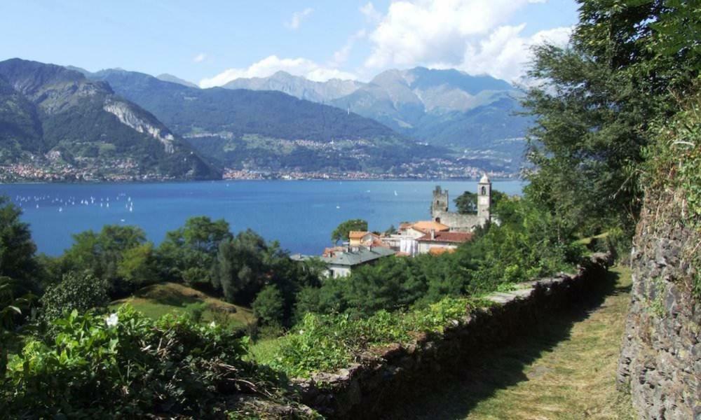 Casa Teresina - Corenno Plinio Lago Di Como Apartman Dervio Kültér fotó